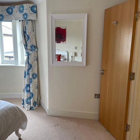 Top Floor En-Suite Double Bedrooms With Great View Of Windsor Castle & Free Parking 外观 照片