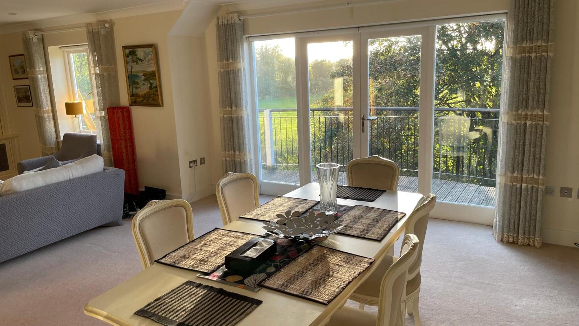 Top Floor En-Suite Double Bedrooms With Great View Of Windsor Castle & Free Parking 外观 照片