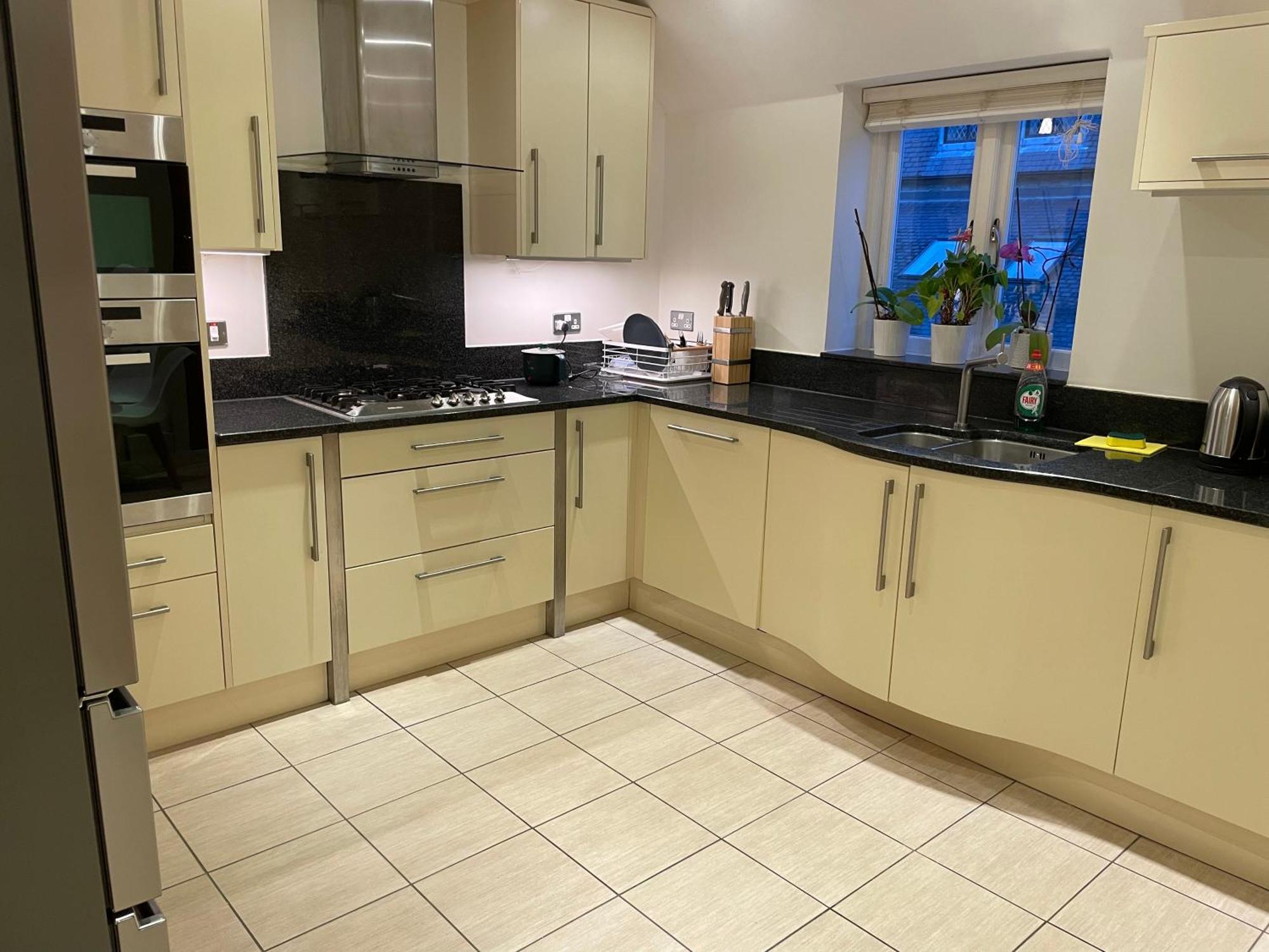 Top Floor En-Suite Double Bedrooms With Great View Of Windsor Castle & Free Parking 外观 照片