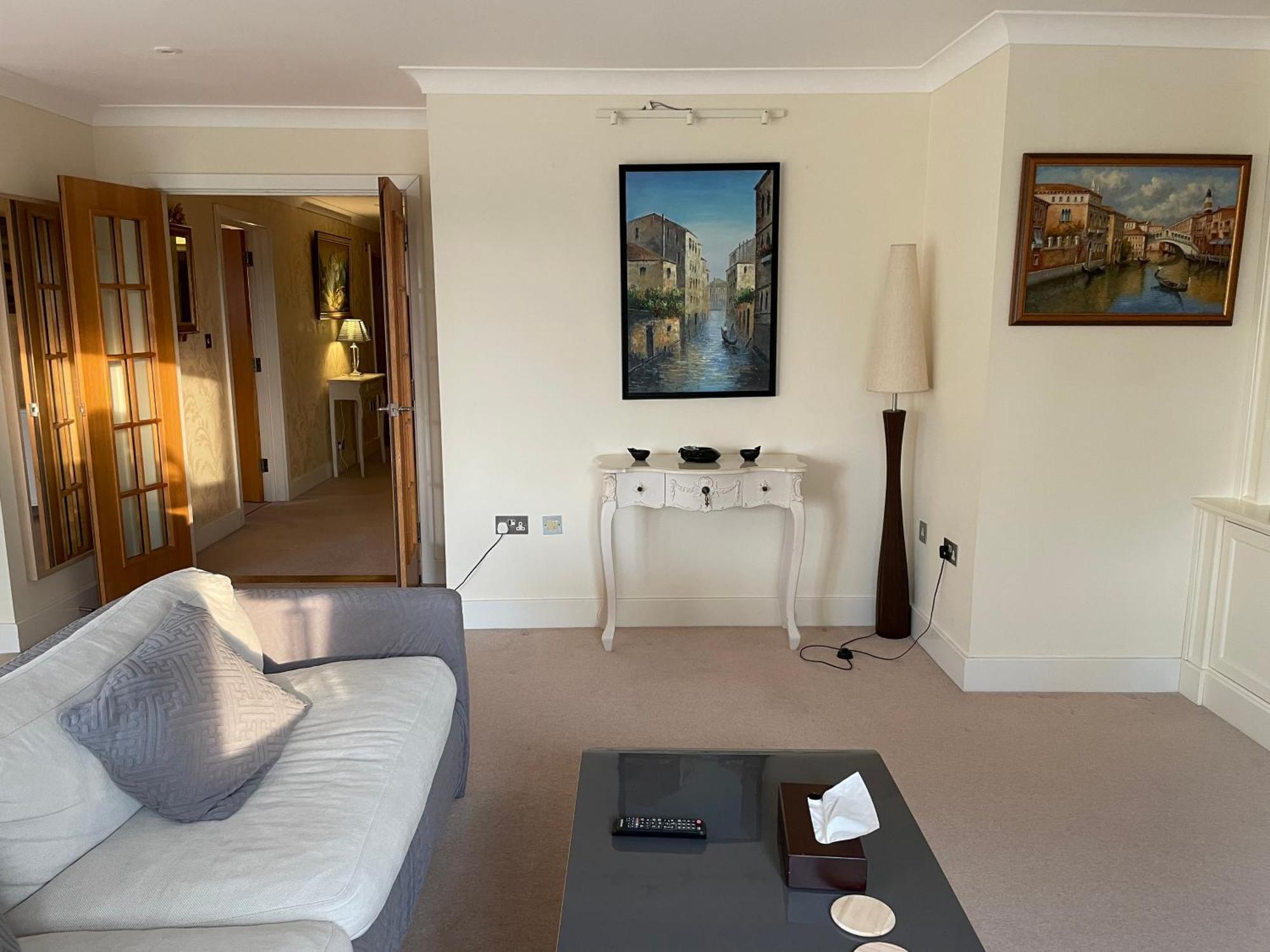 Top Floor En-Suite Double Bedrooms With Great View Of Windsor Castle & Free Parking 外观 照片