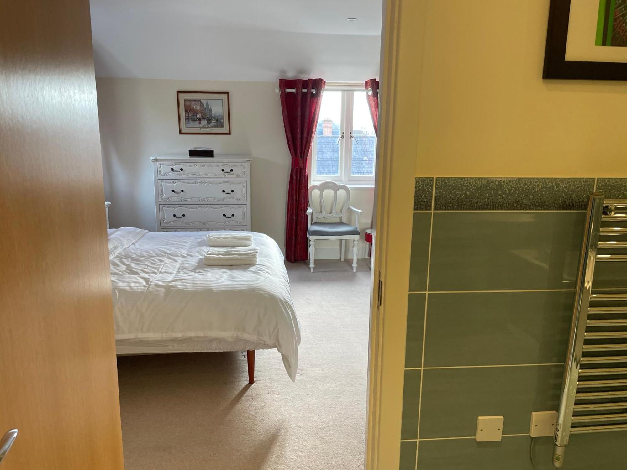 Top Floor En-Suite Double Bedrooms With Great View Of Windsor Castle & Free Parking 外观 照片
