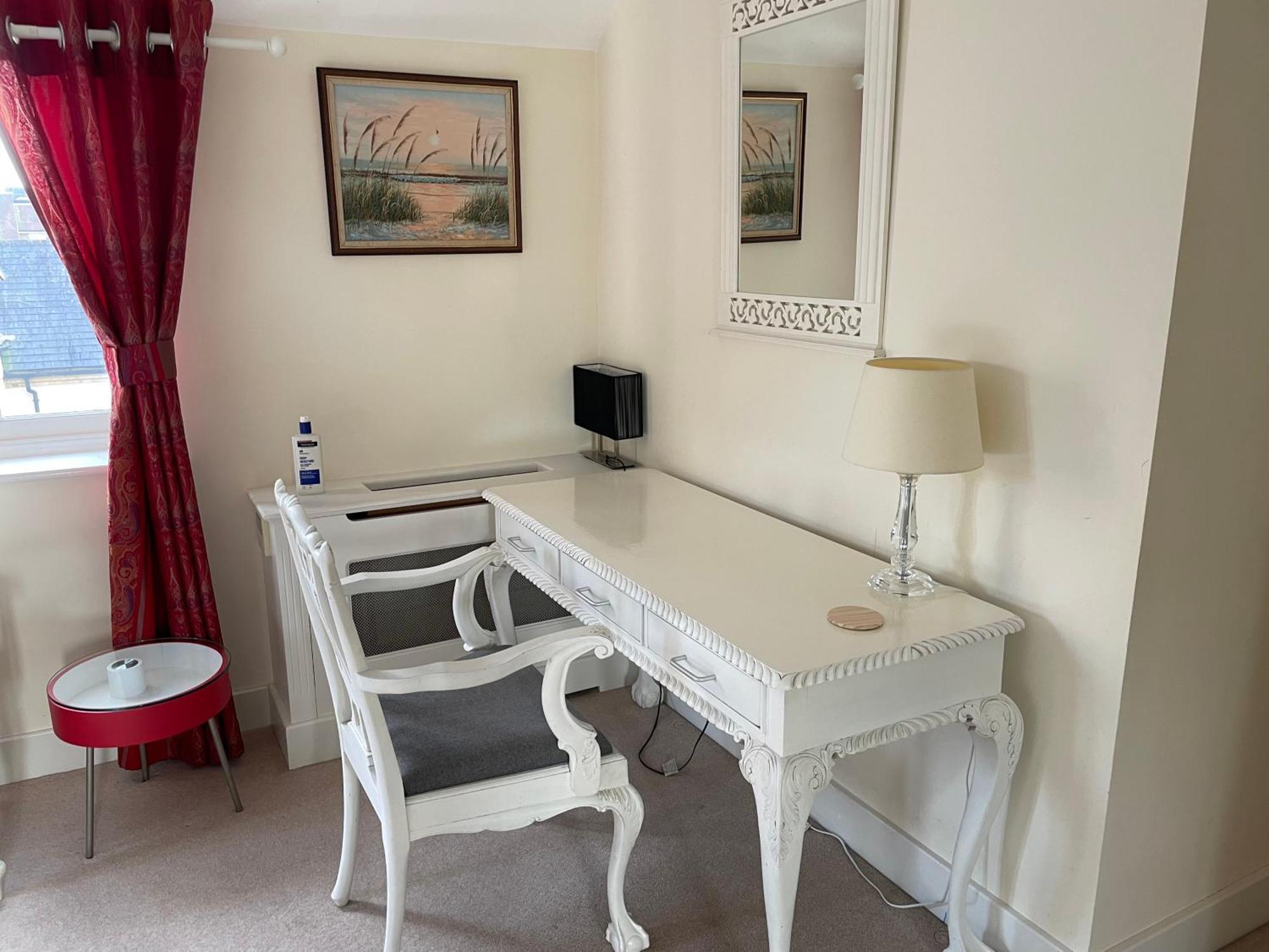 Top Floor En-Suite Double Bedrooms With Great View Of Windsor Castle & Free Parking 外观 照片