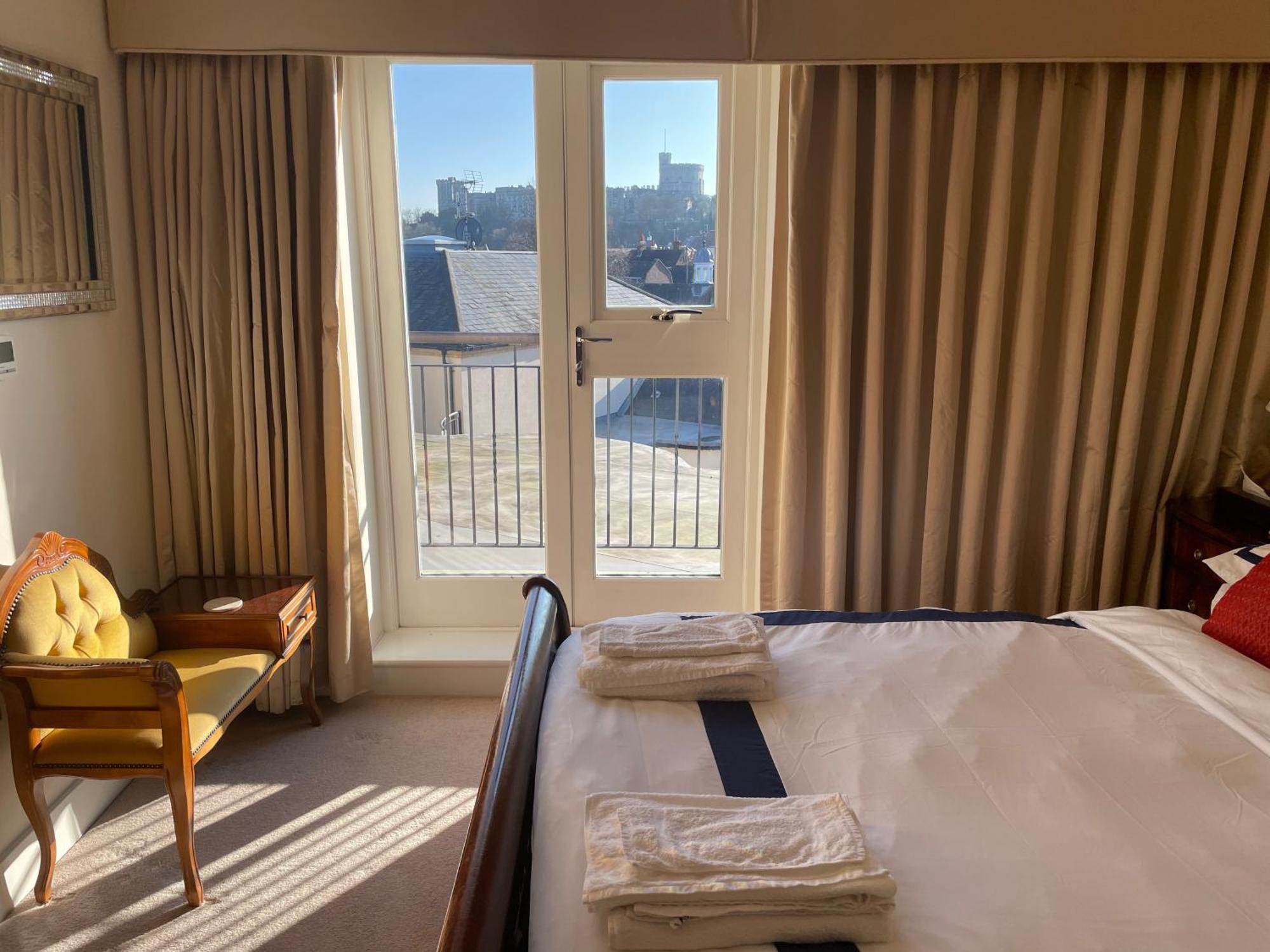 Top Floor En-Suite Double Bedrooms With Great View Of Windsor Castle & Free Parking 外观 照片