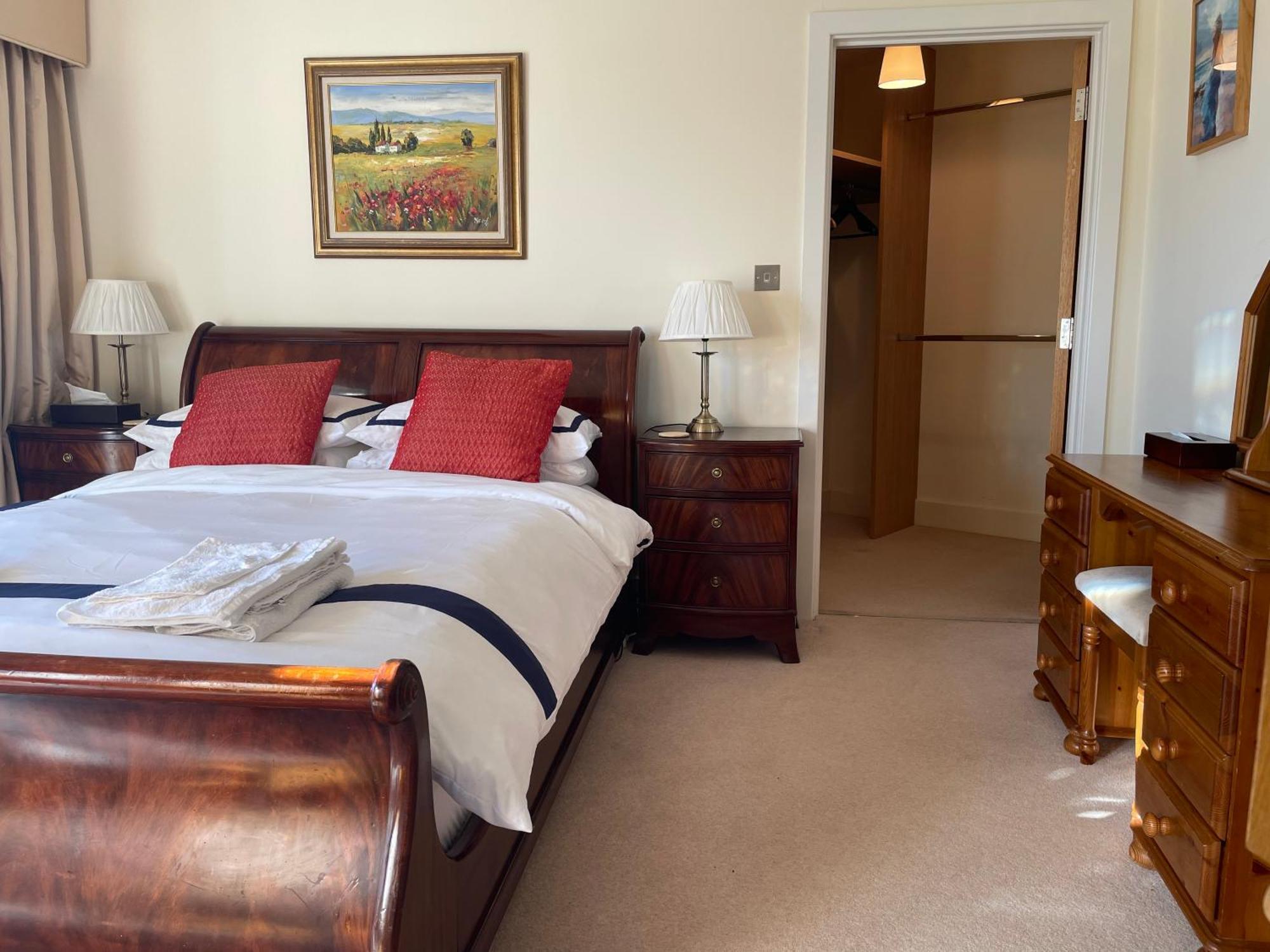 Top Floor En-Suite Double Bedrooms With Great View Of Windsor Castle & Free Parking 外观 照片