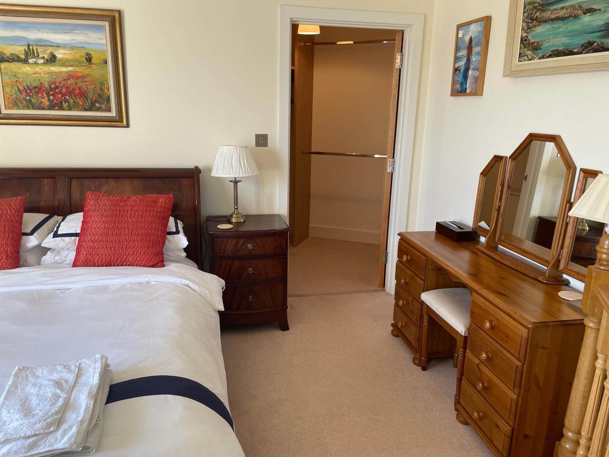 Top Floor En-Suite Double Bedrooms With Great View Of Windsor Castle & Free Parking 外观 照片