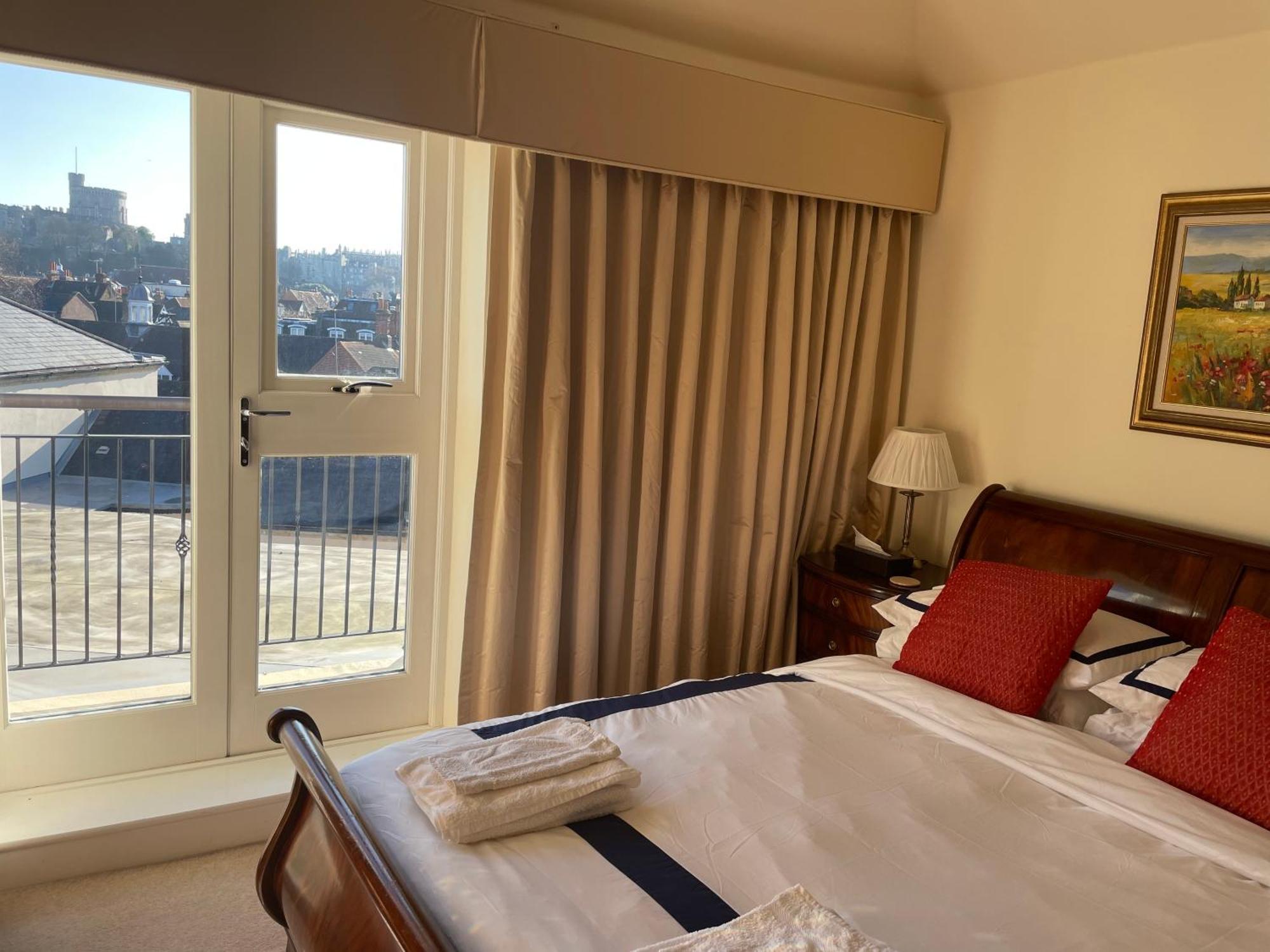 Top Floor En-Suite Double Bedrooms With Great View Of Windsor Castle & Free Parking 外观 照片
