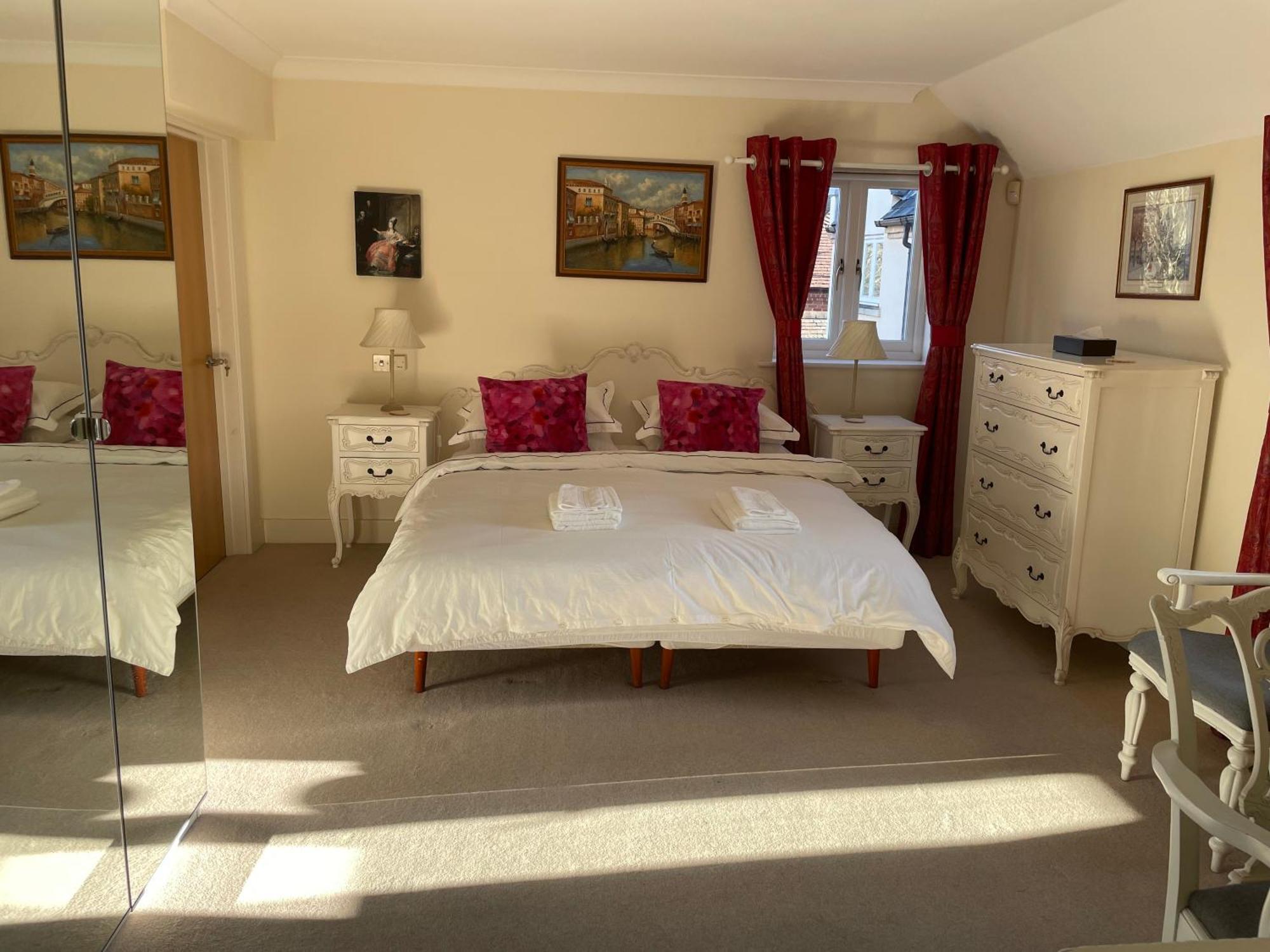 Top Floor En-Suite Double Bedrooms With Great View Of Windsor Castle & Free Parking 外观 照片