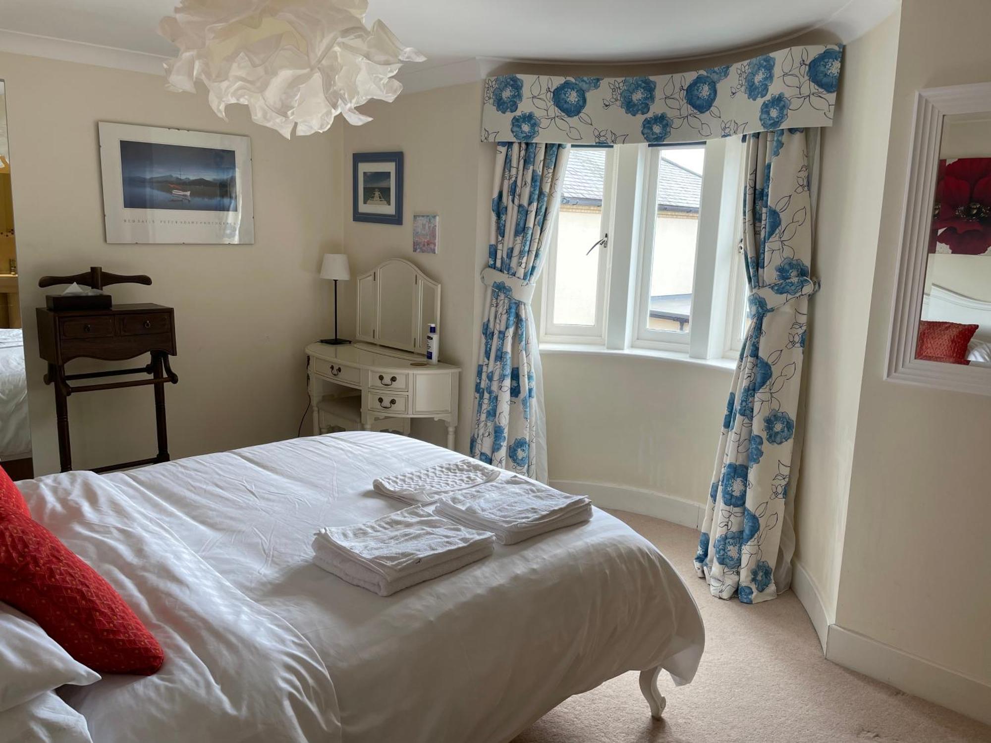 Top Floor En-Suite Double Bedrooms With Great View Of Windsor Castle & Free Parking 外观 照片