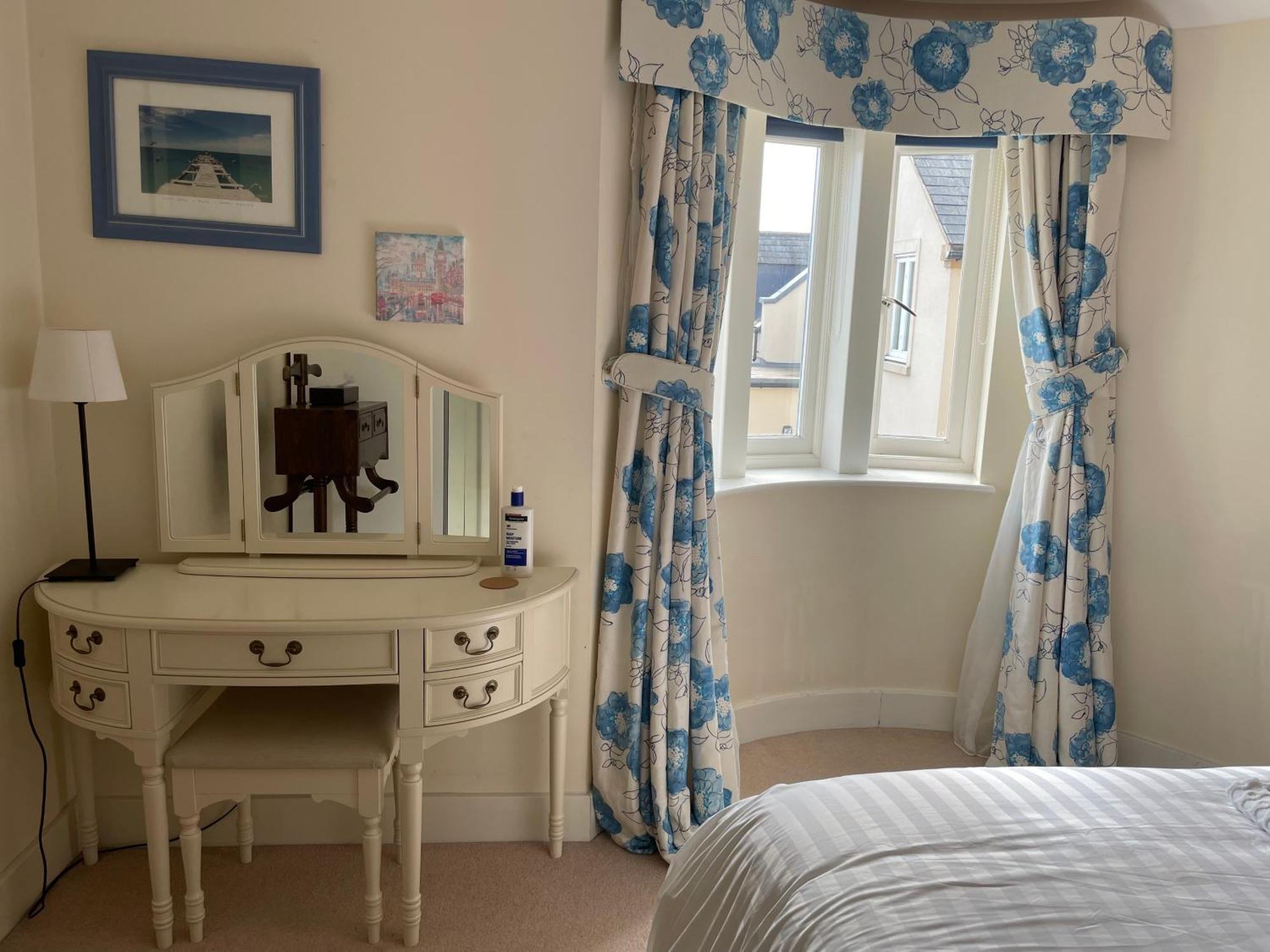 Top Floor En-Suite Double Bedrooms With Great View Of Windsor Castle & Free Parking 外观 照片